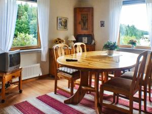 6 person holiday home in BENGTSFORS-By Traum