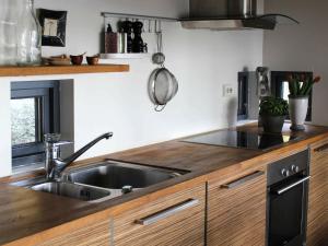 Four-Bedroom Holiday home in Jelsa 2
