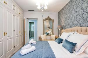 ECO CENTER GRANATENSIS free parking