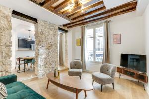 Pick A Flat s Apartment in Le Marais - Rue Saint Apoline