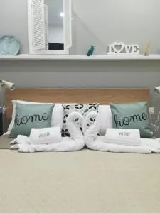 Vacanze HOME - 卡尔塔尼塞塔