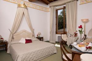 Superior Double Room room in Hotel Villa San Lucchese