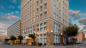 Best Western Plus St. Christopher Hotel