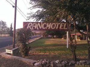 Ranch Motel - Mojave