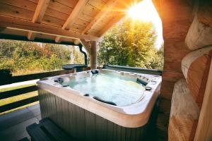 WOODS LODGE PLITVICE LAKES 