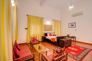 WelcomHeritage Shivavilas Palace, HAMPI