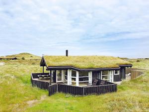 Two-Bedroom Holiday home in Skagen 12
