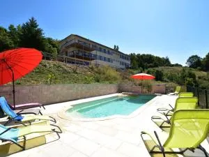 Modern apartment in Cuzy with shared pool - Champoux