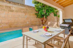 Ca la Tia Joanaina by Sealand Villas