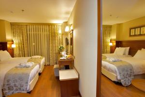 Family Connecting Rooms room in Hotel Perula