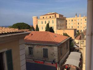 Monolocale centro L'Île Rousse a 100mt dalla spiaggia - 3hvězdičkové hotely ve městě LʼÎle-Rousse