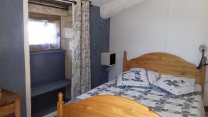 Maisons de vacances Gites du Mas Gibert a SAUSSINES entre Nimes et Montpellier : photos des chambres