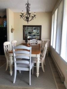 Great Mountain View, Walk to Lions Head Gondola. Walk a little, SAVE A LOT