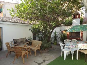Lemon tree house