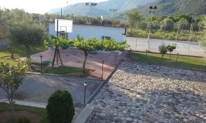 STUDIO WITH TENIS COURT AND MINI BASKET Achaia Greece