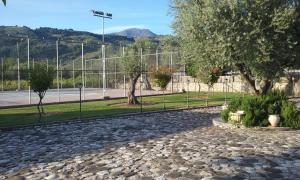 STUDIO WITH TENIS COURT AND MINI BASKET Achaia Greece