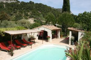 Villas La Campanette en Luberon -Piscine privee : photos des chambres