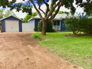 Otters Retreat - بوسيلتون