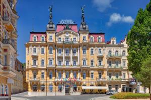 Ensana Hotel Pacifik