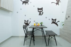Ezzyhome@Medini