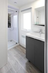 Campings Camping Officiel Siblu Le Lac des Reves : photos des chambres