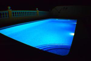 VILLA SPARTACUS - piscina privada y vistas al mar