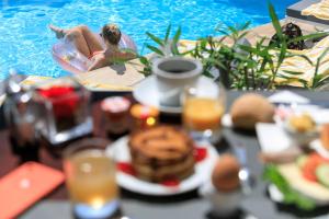 Hotels Best Western Hotel des Orangers Cannes : photos des chambres