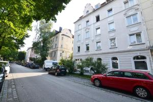 Loft directly next to Oktoberfest and downtown