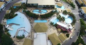 LACQUA Di ROMA COM PISCINA DE ONDAS