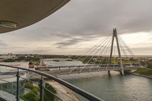 Waterfront Southport Hotel