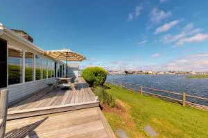 West Dennis Dockside - 西丹尼斯