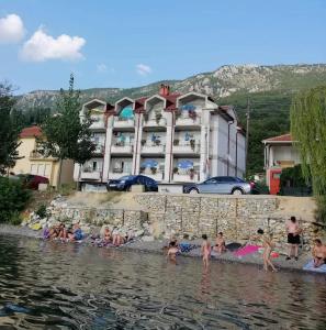 Apartamentai Apartmani Bakule Pe&scaron;tanis Makedonija