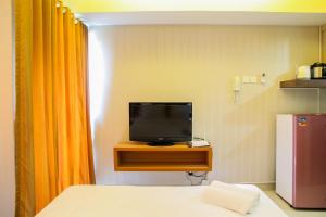 Fabulous Studio Grand Dhika City Apartment By Travelio