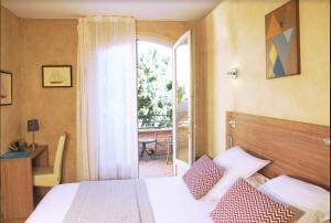 Hotels Le Mas des Citronniers : photos des chambres