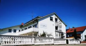 潘森莫扎特酒店 - 奥托博伊伦