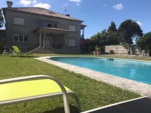 Villa las camelias - فيلانويفا دي أروسا