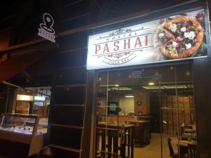 Pashai Hostel and Pizza Bar