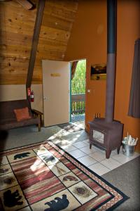 Cabins on Strawberry Hill