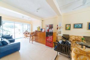 RedDoorz @ Old Buswang Road