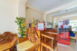 RedDoorz @ Old Buswang Road