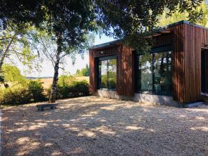 Maisons de vacances COTTAGE A LA FONTAINE DU CHENE : Maison 1 Chambre