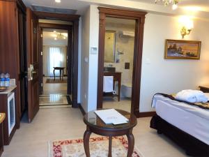 GLK PREMIER Regency Suites & Spa
