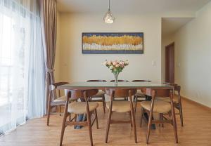 BunHomestay SPACIOUS 4 Bedroom CITY&SEA View 1 min walk to SEA