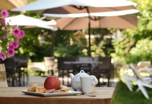 Hotels Hotel & Restaurant Les Escondus : photos des chambres