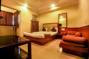 Hotel Lucky Bandra
