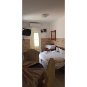 Pennys studio in the heart of Poros