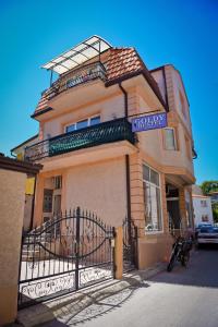 Goldy Hostel