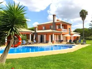 5 Bedroom Private Villa Tenazinha III, pool, garden, BBQ - Vale de Carros