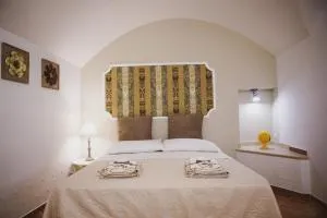 HOME 5 - Fra Leone - Putignano