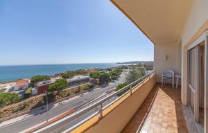 B43 - Spotless Seaview Apartment